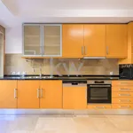 Rent 3 bedroom apartment of 158 m² in Lisbon