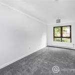 Rent 2 bedroom apartment in Edinburgh