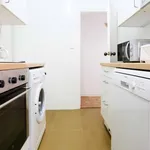 Rent a room of 96 m² in Madrid