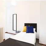 Rent a room of 150 m² in madrid