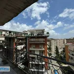 Rent 4 bedroom apartment of 90 m² in Naples