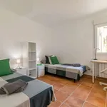 Rent a room of 1000 m² in barcelona