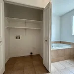  appartement avec 4 chambre(s) en location à Sherbrooke