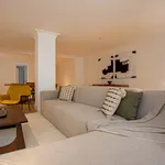 Rent 4 bedroom apartment of 180 m² in Madrid