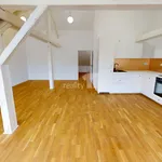 Rent 2 bedroom apartment of 93 m² in Pelhřimov