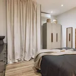 Rent 3 bedroom apartment in barcelona