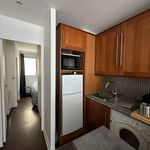 Appartement de 330 m² avec 1 chambre(s) en location à Paris