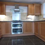 Rent 2 bedroom apartment in Mole Valley