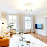 Rent 5 bedroom apartment of 163 m² in Berlin