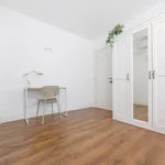 Rent 4 bedroom apartment in Valencia