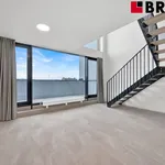 Rent 4 bedroom apartment of 95 m² in Brno