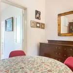 Rent 2 bedroom apartment of 70 m² in lisbon