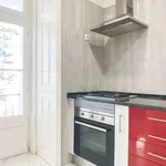 Rent 3 bedroom apartment of 100 m² in lisbon