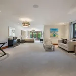 Rent 4 bedroom apartment of 516 m² in London