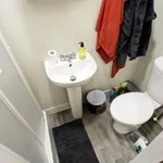 Rent 5 bedroom flat in West Midlands