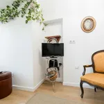 Rent 1 bedroom apartment of 62 m² in lisbon