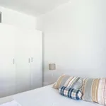 Rent a room in lisbon