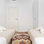 Rent a room of 90 m² in valencia