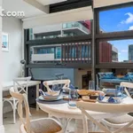 Rent 1 bedroom apartment in Melbourne