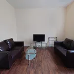 Rent 2 bedroom flat in Leicester