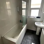 Rent 6 bedroom house in Swansea