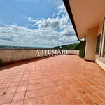 Rent 5 bedroom house of 200 m² in Seravezza