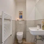 Rent 1 bedroom apartment of 50 m² in Florence