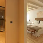 Rent 2 bedroom apartment in Porto