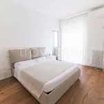 Rent 3 bedroom apartment of 180 m² in Milano