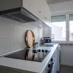 Rent 4 bedroom apartment in Lisbon