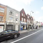 Rent 4 bedroom flat of 70 m² in London