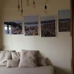 Rent a room of 250 m² in Lisboa