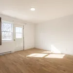 4 bedroom apartment of 893 sq. ft in Montreal