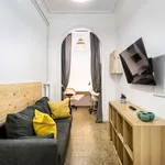 Rent a room of 230 m² in barcelona