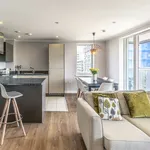 Rent 3 bedroom apartment of 1300 m² in London