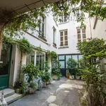 Appartement de 36 m² avec 3 chambre(s) en location à Paris