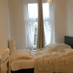 Miete 3 Schlafzimmer wohnung von 80 m² in Berlin