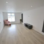 Rent 5 bedroom house in East Staffordshire