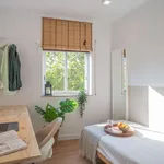 Rent a room of 136 m² in barcelona