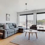 Rent 2 bedroom apartment of 1206 m² in Lisbon