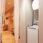 Rent 1 bedroom apartment of 30 m² in barcelona