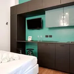 Rent 1 bedroom apartment of 25 m² in Milan