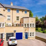 Rent 5 bedroom house in South East England