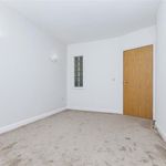 Rent 2 bedroom flat in East Midlands