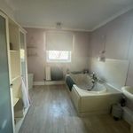 Rent 2 bedroom flat in East Midlands