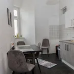 Miete 4 Schlafzimmer wohnung von 64 m² in Magdeburg