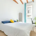 Rent 2 bedroom apartment of 10 m² in Barcelona