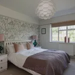 Rent 5 bedroom house in South East England