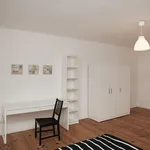 Rent 4 bedroom apartment of 22 m² in Berlin