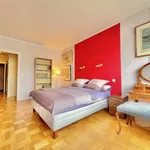 Rent 4 bedroom apartment of 104 m² in Paris